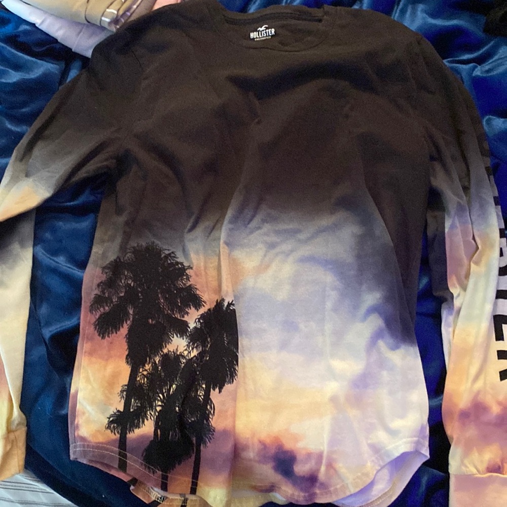 nice long sleeve hollister shirt